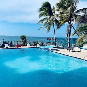 Ventana Al Atlantico At Arecibo 681 Ocean Drive , Islote Puerto Rico